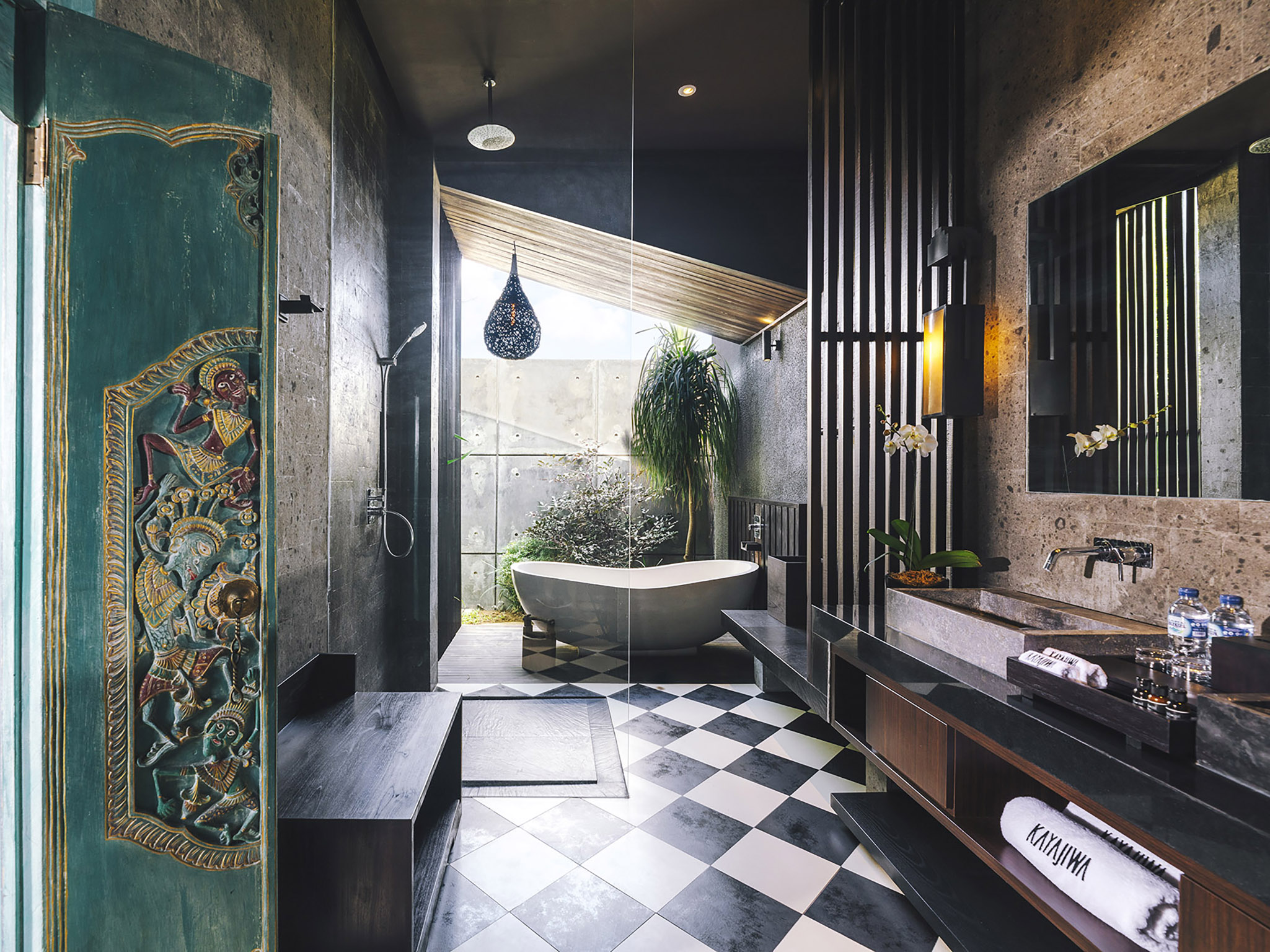 Villa Kayajiwa - Senja room ensuite bathroom design - Villa Kayajiwa, Canggu, Bali